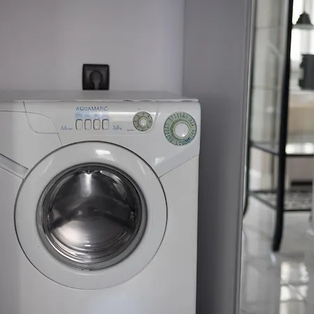 Apartment Chmielna Downtown By Bookinghost